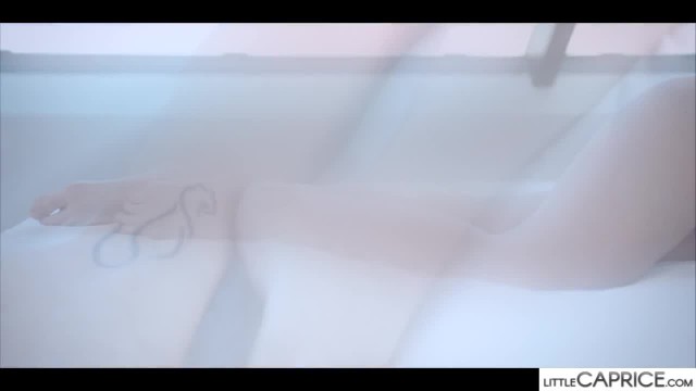 Очень нежный лесби секс - #1