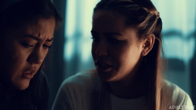 Соблазнила подругу на секс - #4